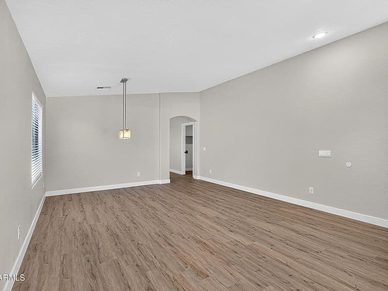 46007 W AMSTERDAM Road photo 5