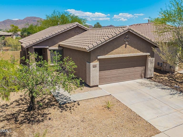 2580 W PATAGONIA Way photo 1