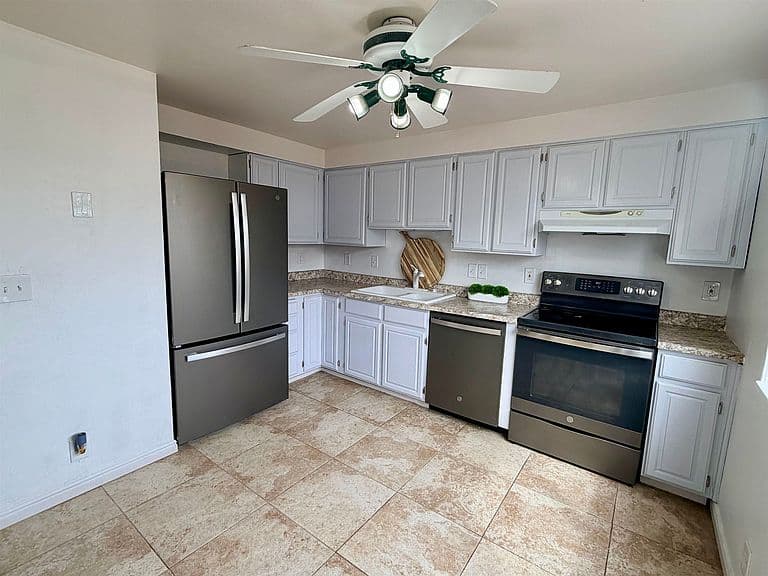 500 Monroe Ave APT 34 photo 5