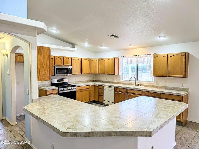 460 E Highway 82 photo 4