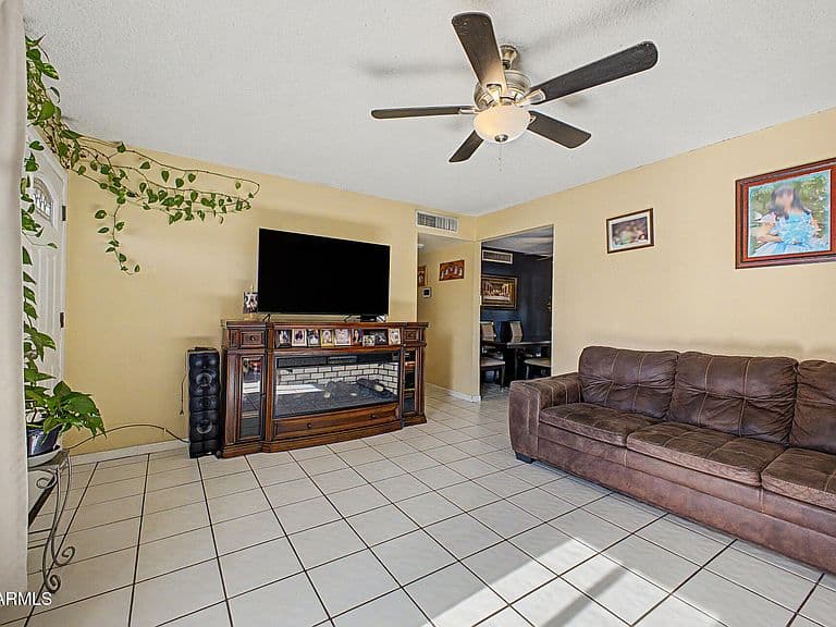 15031 N 21ST Street photo 4