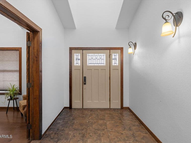 9152 E NEPTUNE Drive photo 5