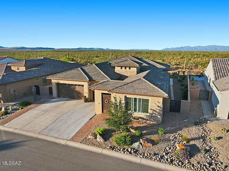 2443 E Copper Valley Way photo 3