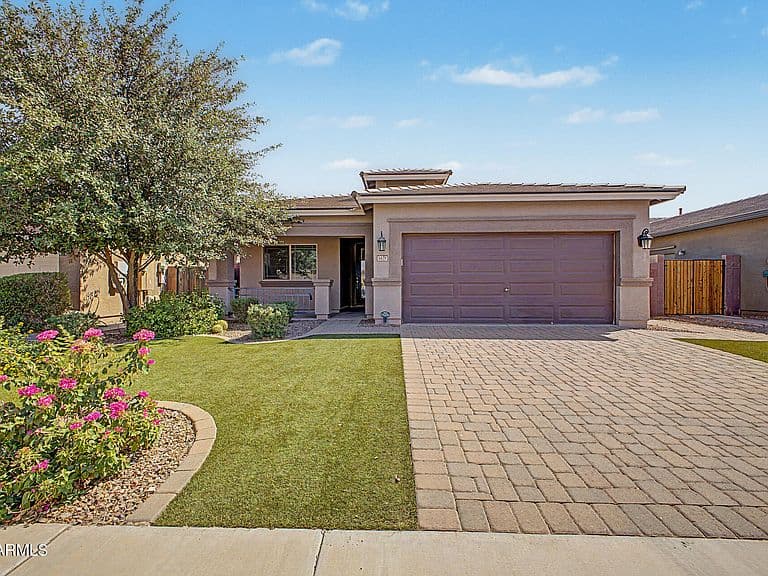 1479 W PRINCESS TREE Avenue photo 2