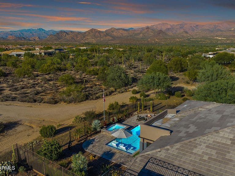 17964 E PARIA CANYON Drive photo 2
