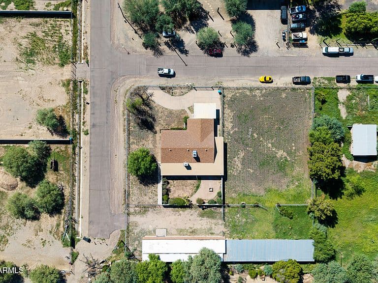 4502 W GUMINA Avenue photo 2