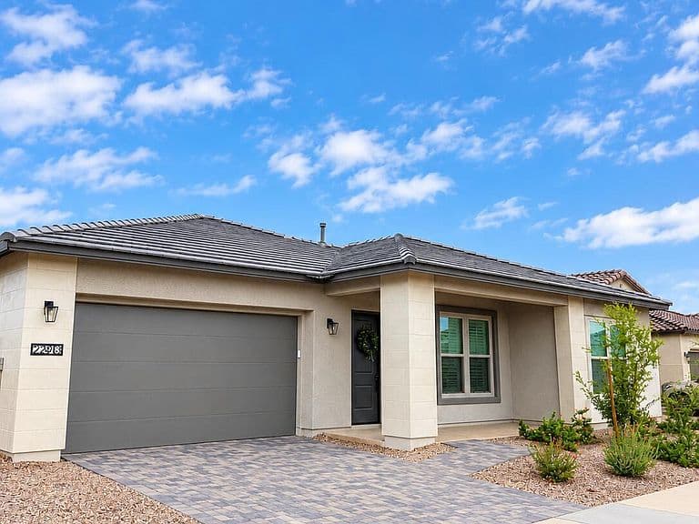 22913 E Twin Acres Drive photo 3