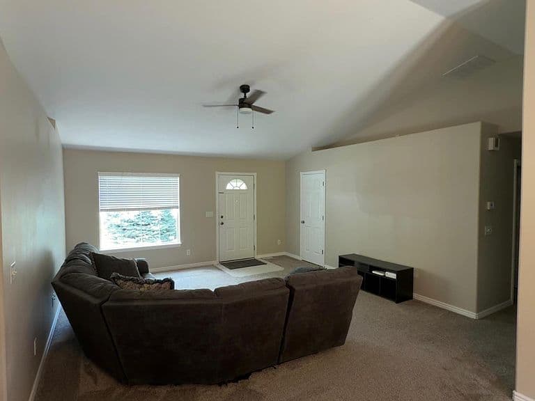 2589 Ironwood Ave photo 5