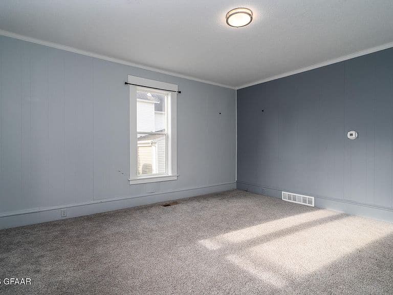 622 Holly Ave photo 5