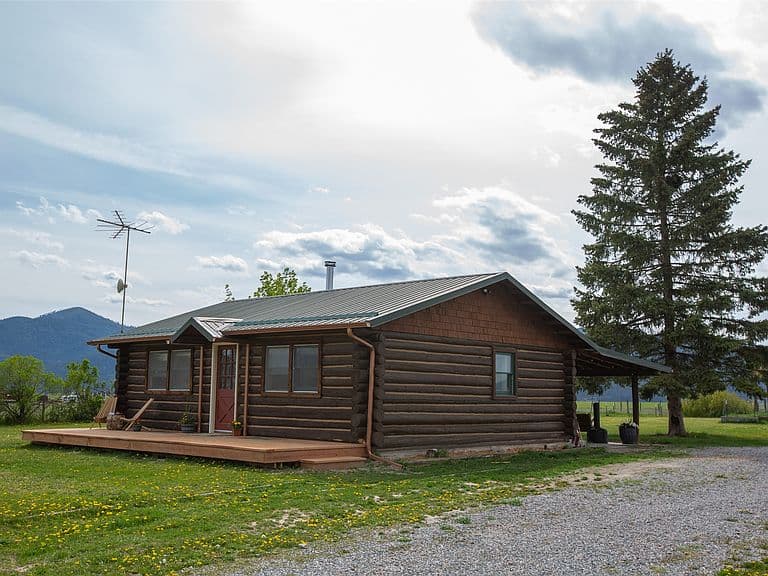7105 Meadow Dr photo 3