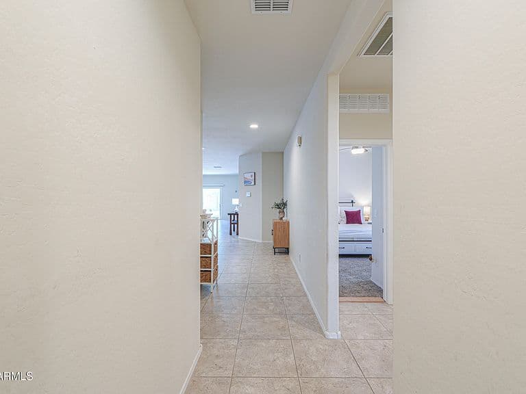 36467 W PAMPOLOMA Avenue photo 5