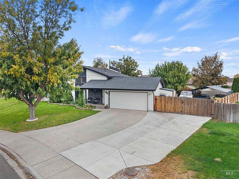 730 Beta Cir photo 2