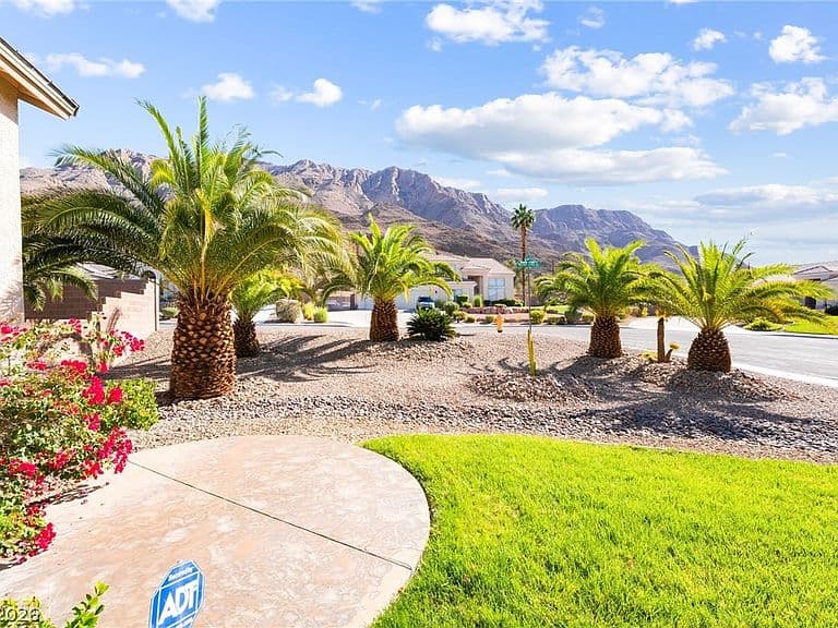 7064 New Moon Way photo 4