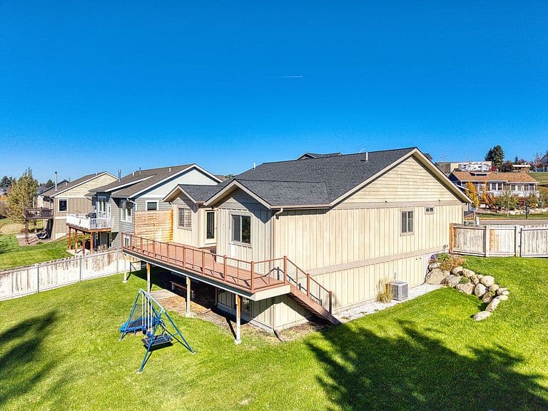 231 Kara Dr photo 5