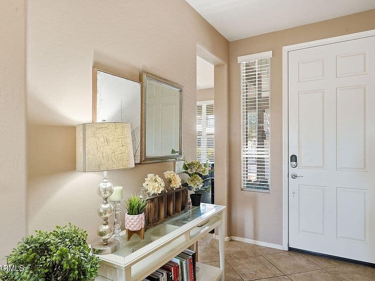 11713 W DALEY Lane photo 5