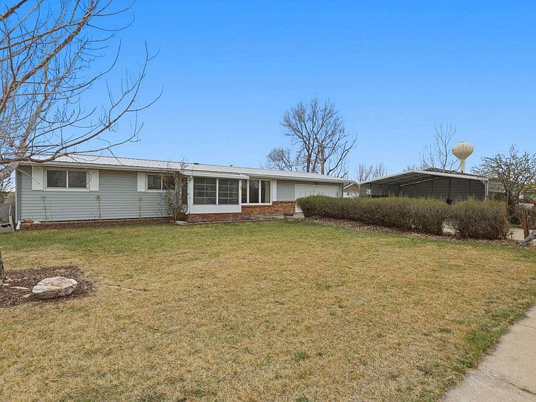 507 Meadowlark Dr photo 1