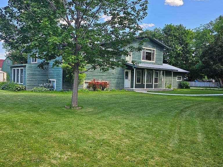 322 Lorraine Ln photo 1