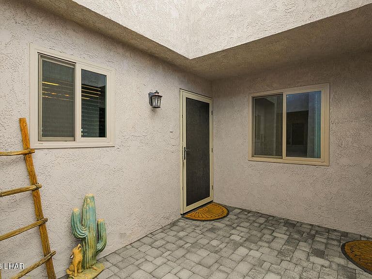 2673 Jamaica Blvd S APT 4 photo 2