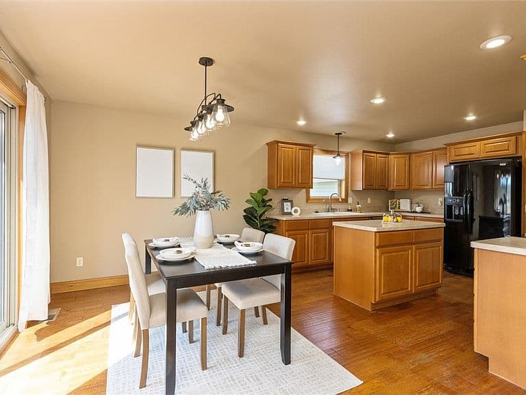 7140 Silversprings Cir photo 5