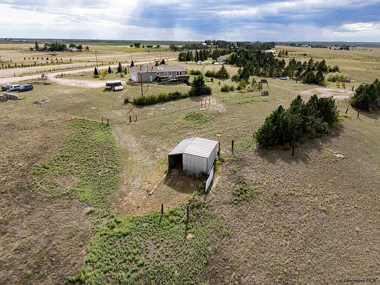 4724 Conrad Rd photo 4