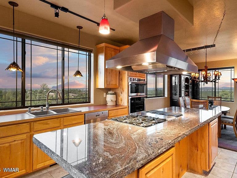 1511 S Canyon Ridge Trl photo 3