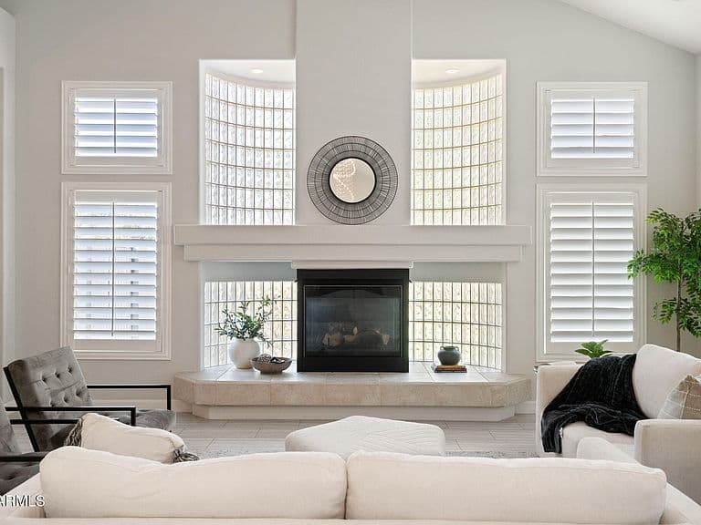 13219 W LUKE Avenue photo 4