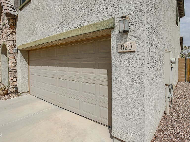 820 E CONSTANCE Way photo 4