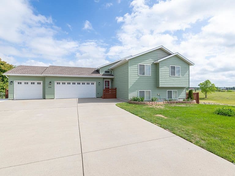 328 Ruhe Ln photo 3
