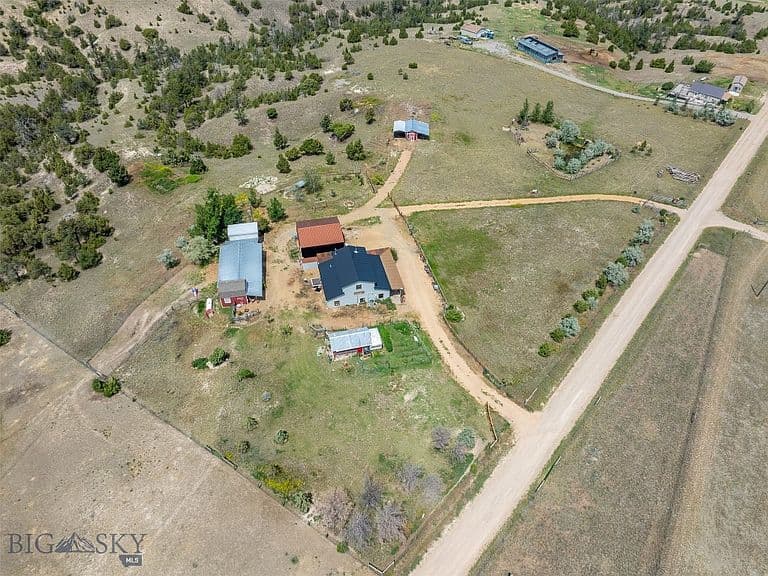 13575 Crystal Mountain Rd photo 3