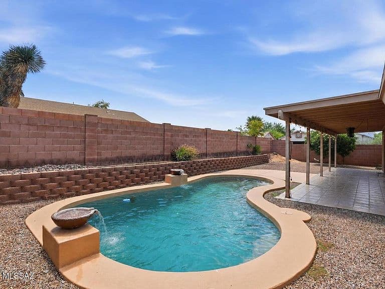 7918 N Sirius Dr photo 2