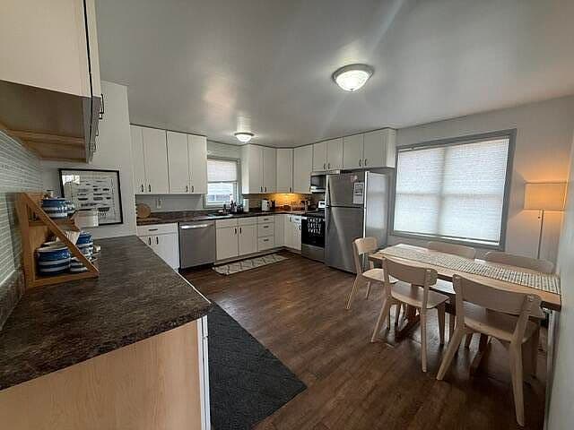 310 Hill St photo 3