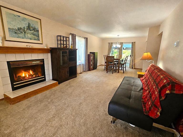 1208 S Breezy Way photo 5
