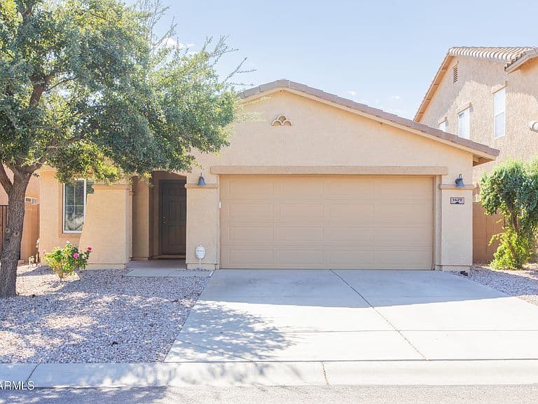 1429 E Desert Holly Drive photo 1