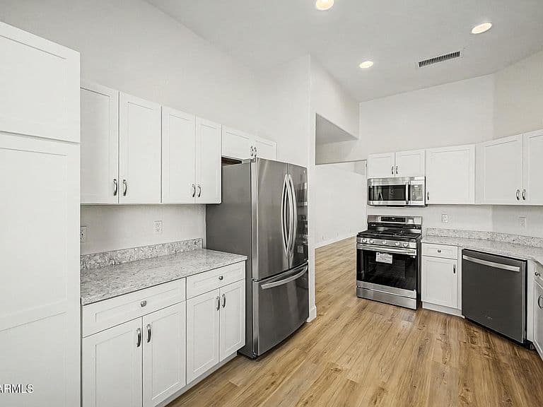 4415 E CHAPAROSA Way photo 2