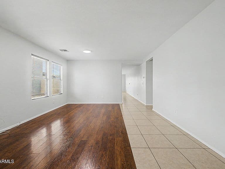 25535 W BURGESS Lane photo 4