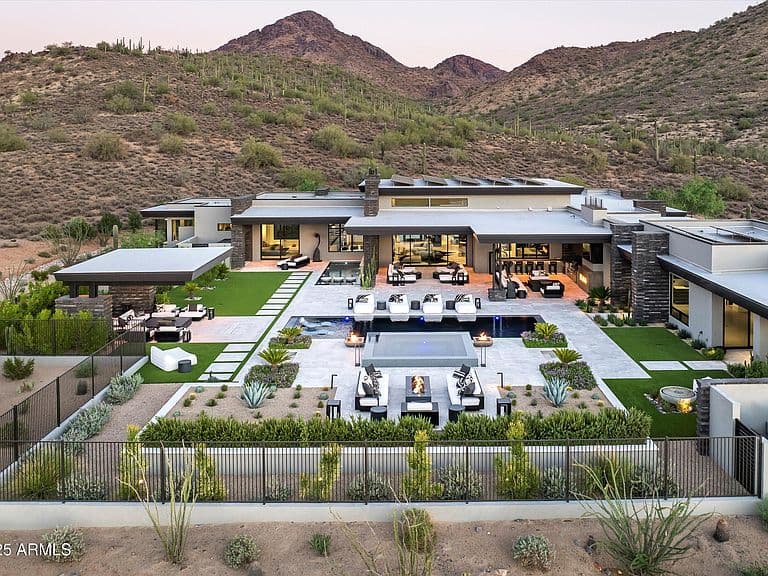 10784 E PINNACLE PEAK Road photo 2