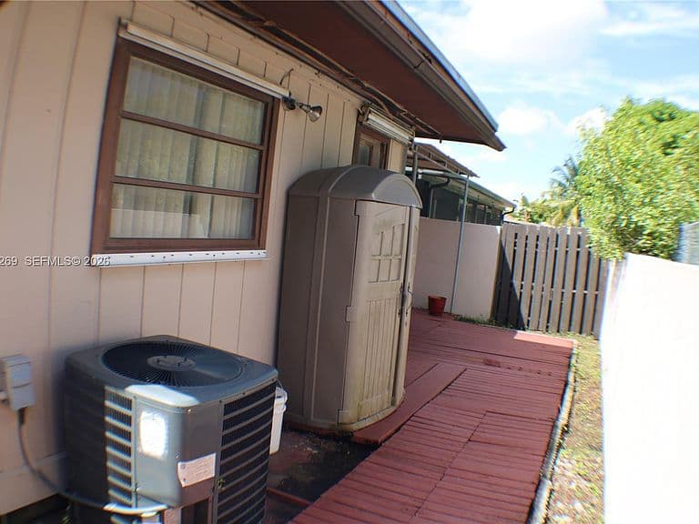 12003 SW 110th Street Cir N photo 4