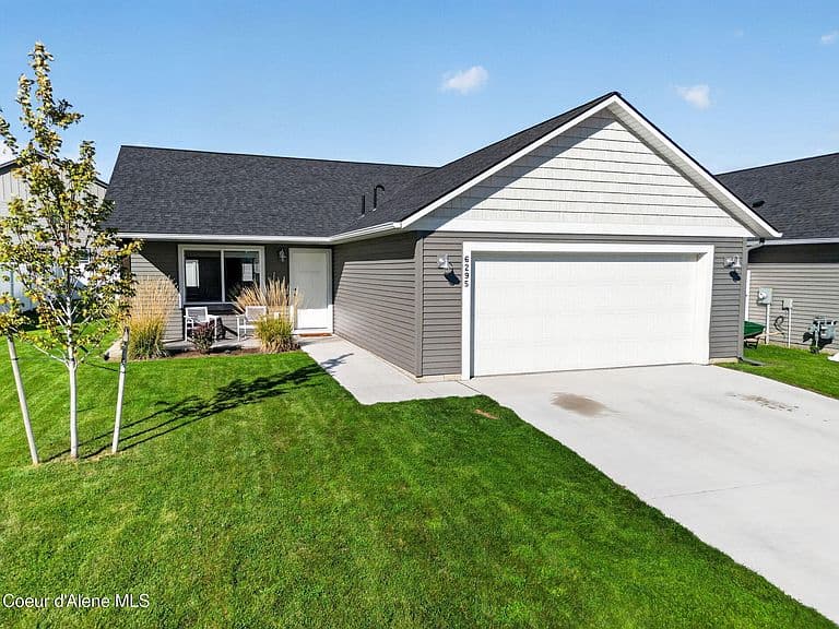 6295 W Bowmore Ln photo 2