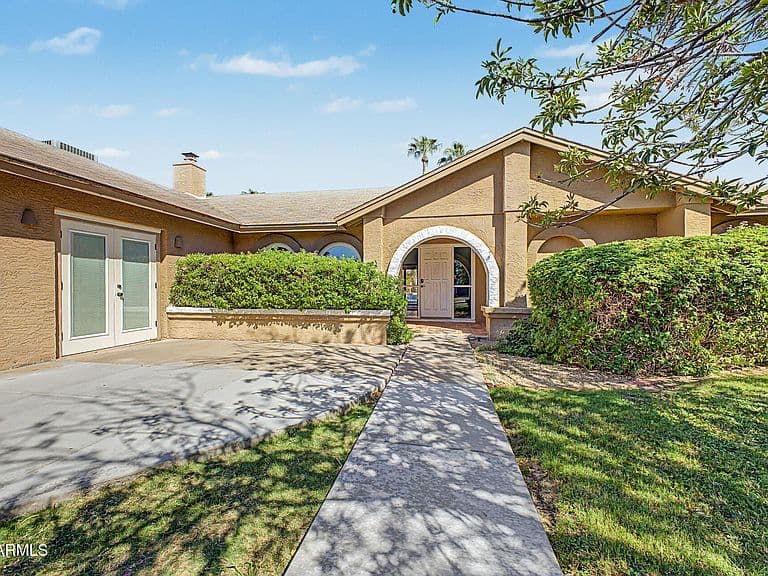 15217 N 60TH Street photo 4