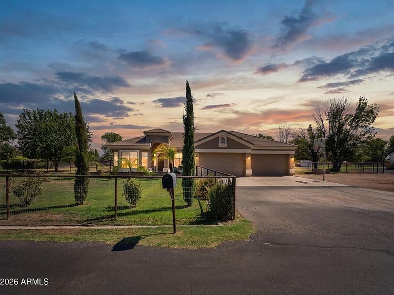 3785 E VIA DEL RANCHO Road photo 3