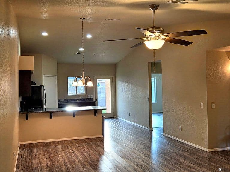 3898 S Brianna Dr photo 4