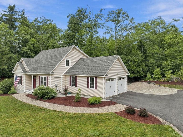 82 Pine Meadows Circle photo 2