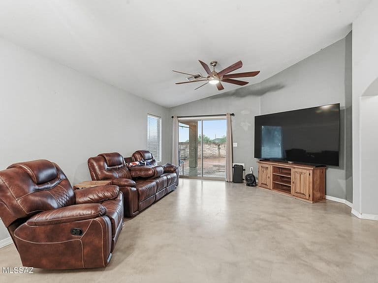 7926 W Moonfire Ct photo 2