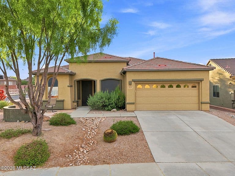 5812 S Azure Vista Way photo 1