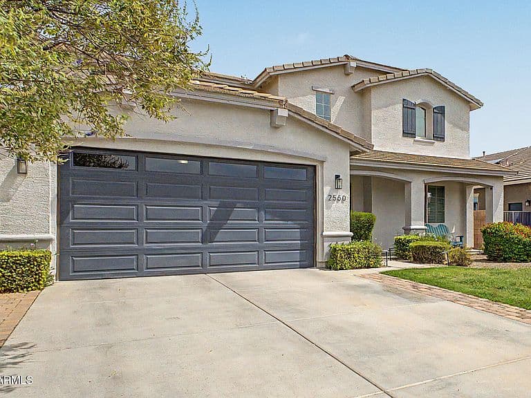 2560 E COCONINO Way photo 4