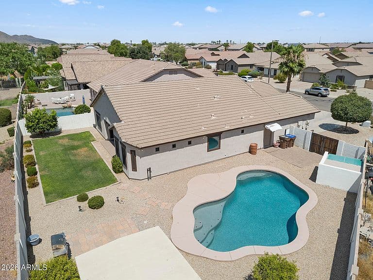 629 W DESERT VALLEY Drive photo 1
