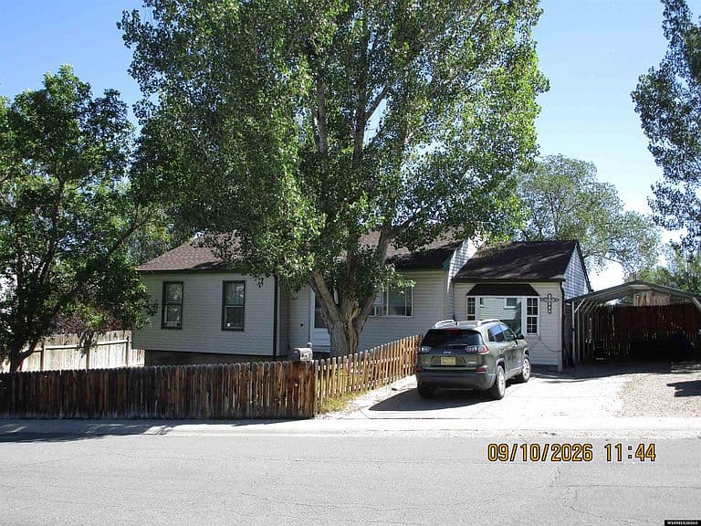 1800 Iowa Cir photo 1