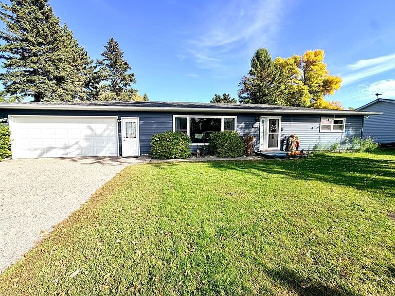 1318 Sunny St photo 1