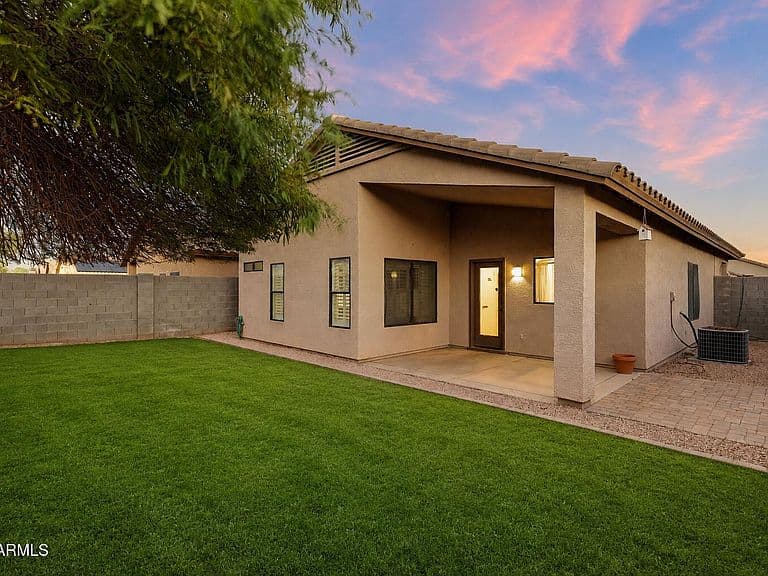 8814 W Shaw Butte Drive photo 5