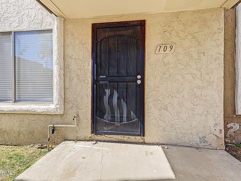 7126 N 19TH Avenue #109 photo 4
